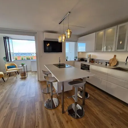 Un Petit Nid Equipe Apartment Sète